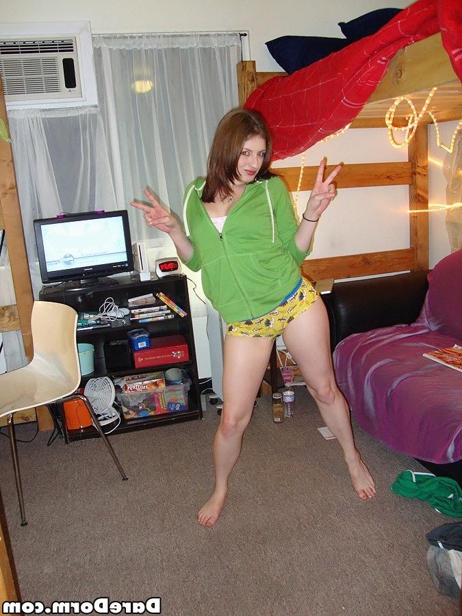 15P Check this hot fucking college babe strip and fuck in this dorm room group sex m