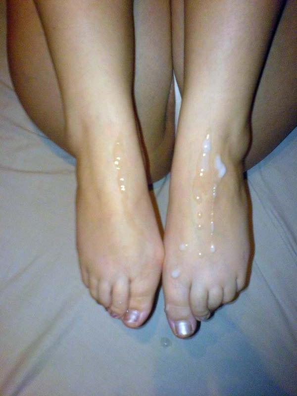 15P Photos of amateur horny bitches who got creamed