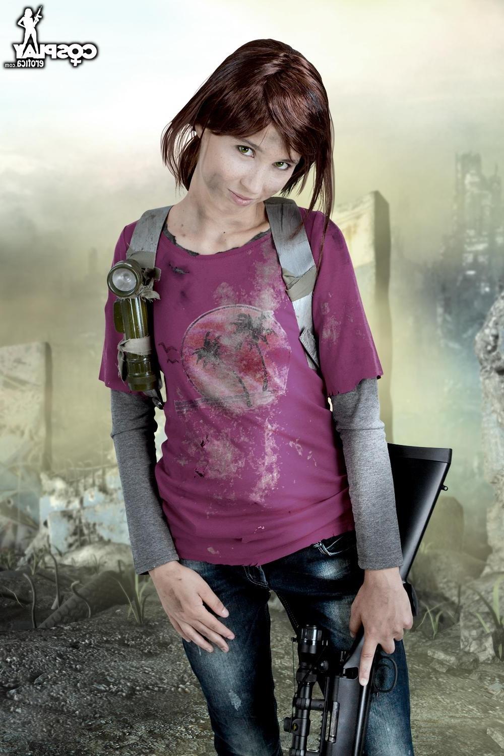 12P Cosplay teen strips