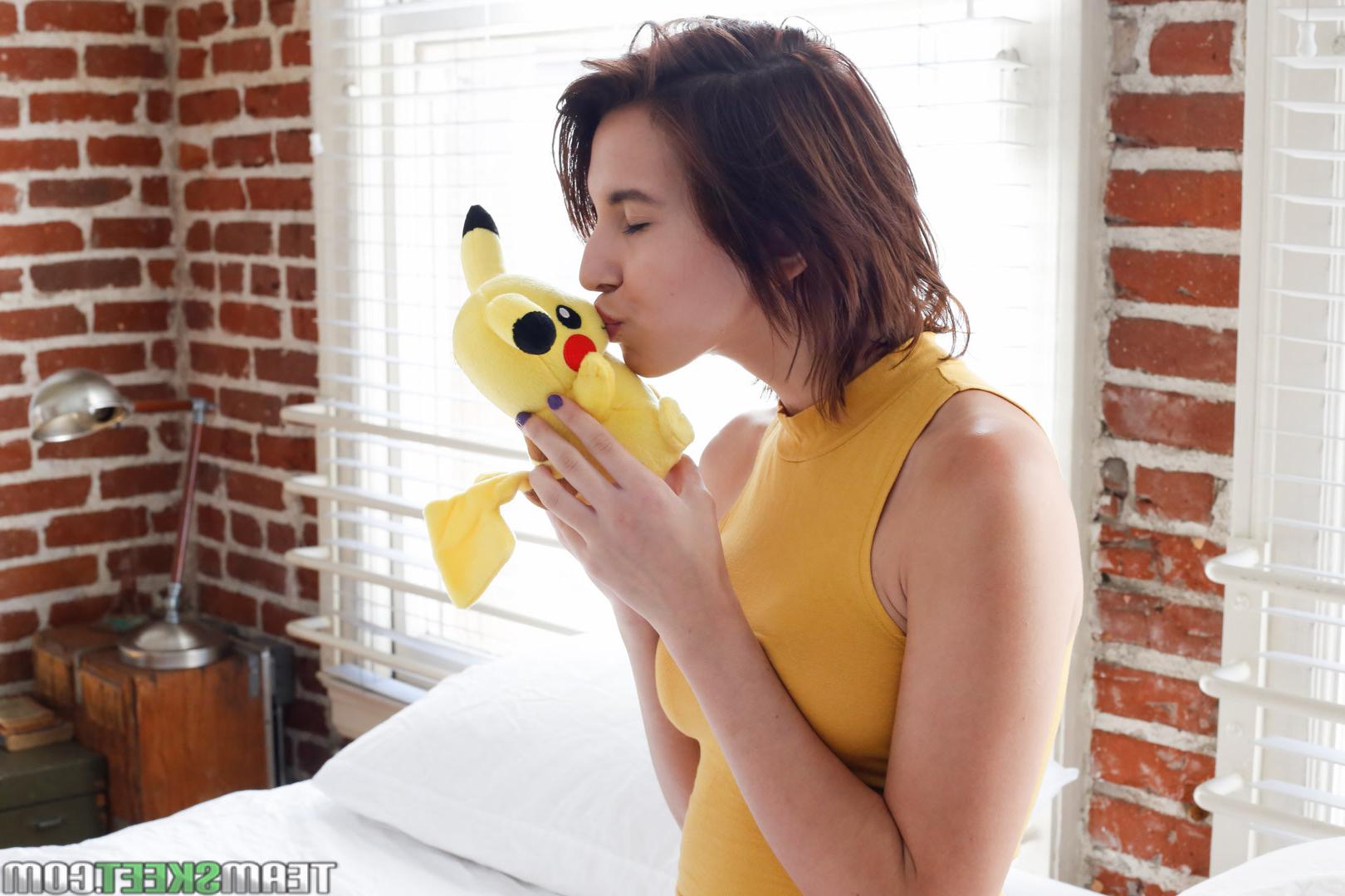 18P Cece Capella thinks she fucked pikachu