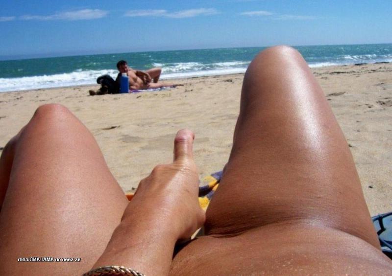 10P Horny chicks playing with their shaved cunts