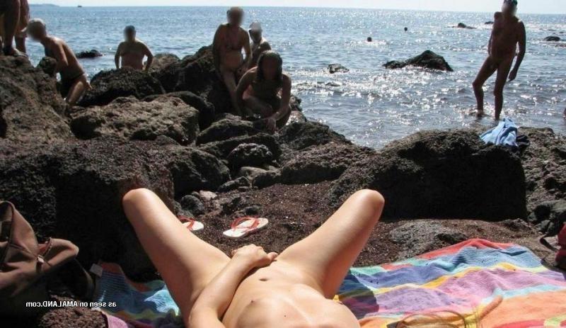 10P Horny chicks playing with their shaved cunts