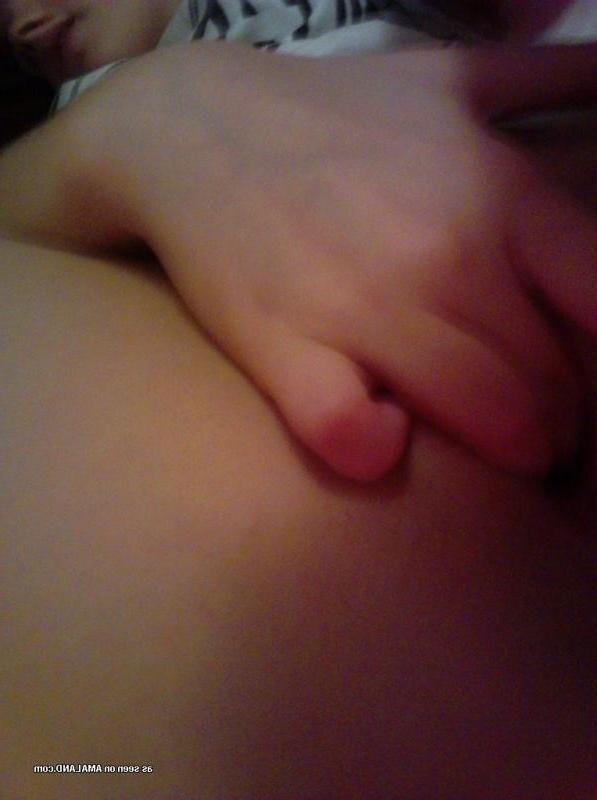 15P Selection of horny amateur babes playing with their cunt
