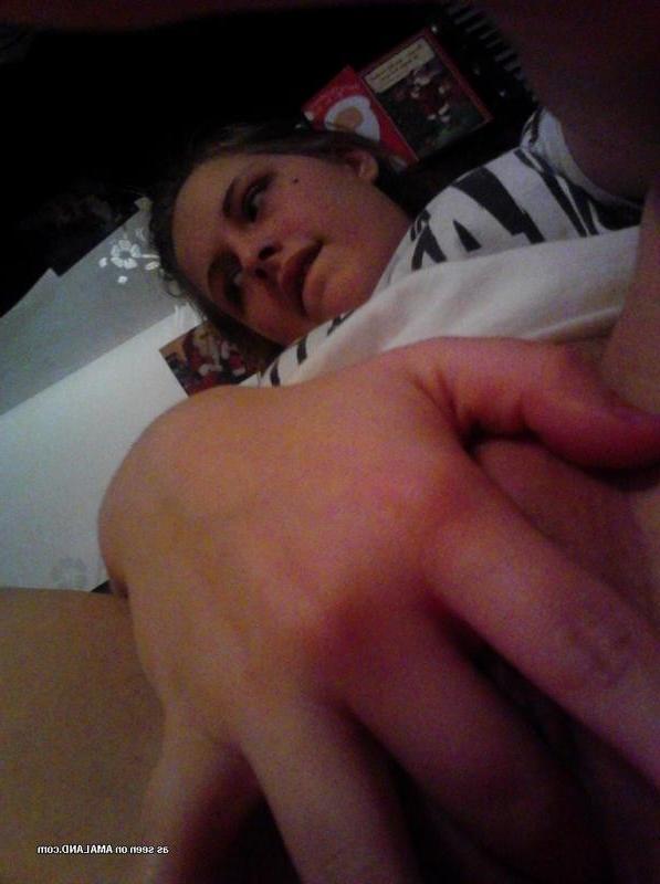 15P Selection of horny amateur babes playing with their cunt