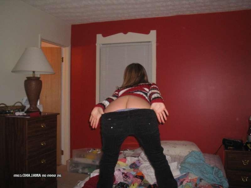 15P Amateur horny girlfriend playing with her cunt on cam