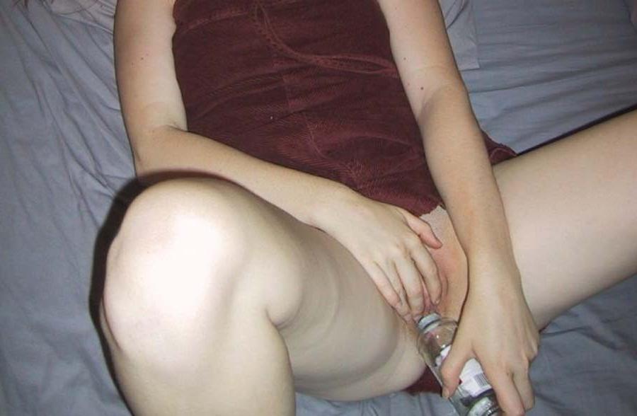 16P Amateur steamy hot fuck playing with her pussy