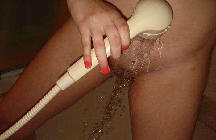 16P Pictures of a sexy girlfriend masturbating in the nude