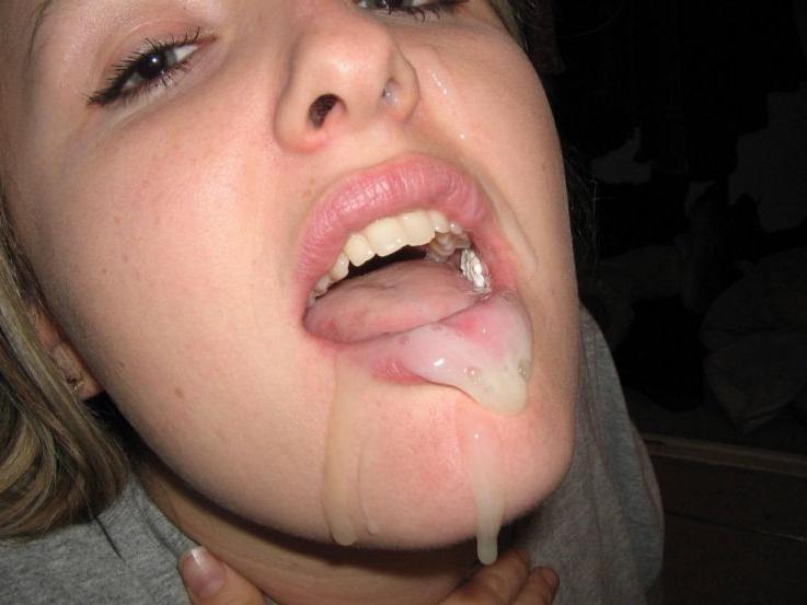 12P Assorted hot pictures of real girlfriend giving oral sex