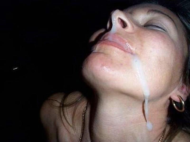 12P Assorted hot pictures of real girlfriend giving oral sex