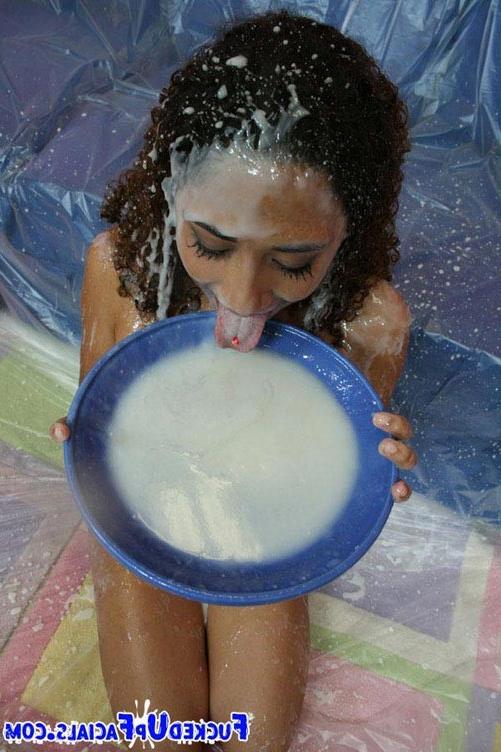 17P Ebony slut babe fucking and receiving loads of smelly cum
