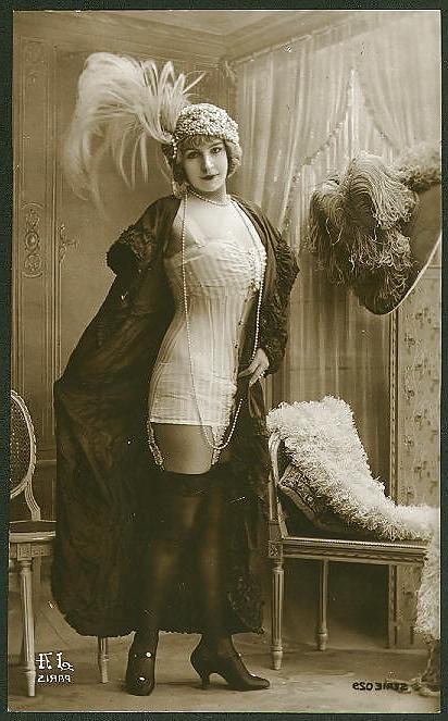 25P Old French postcards 8