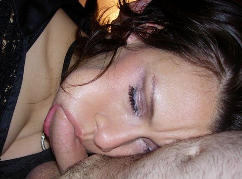 15P Dirty girlfriends get facial cumshots