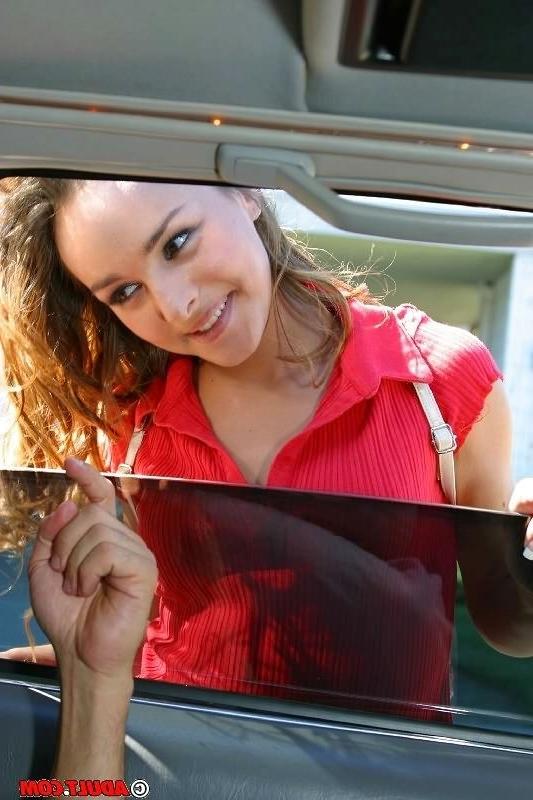 16P Limo guys pickup a babe then fuck her and cum