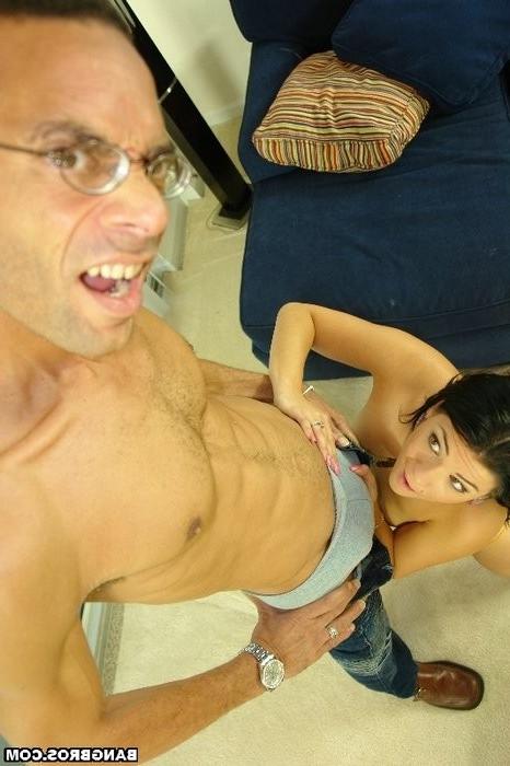 16P chubby babe drilled and get facial creampie