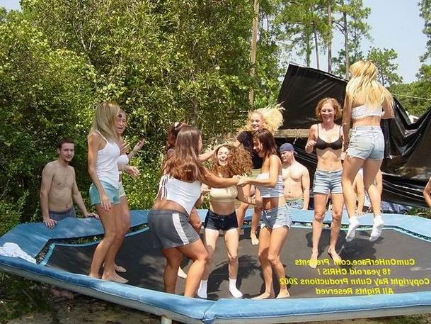 16P Outdoor gangbang and cumshot