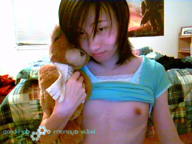 16P Young japanese shemael camming