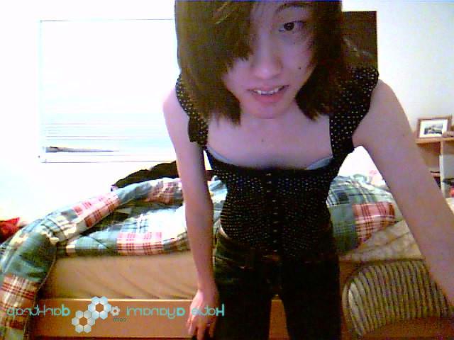 16P Young japanese newhalf camwhore