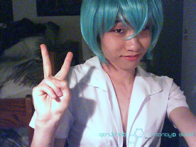 16P Young japanese newhalf camwhore