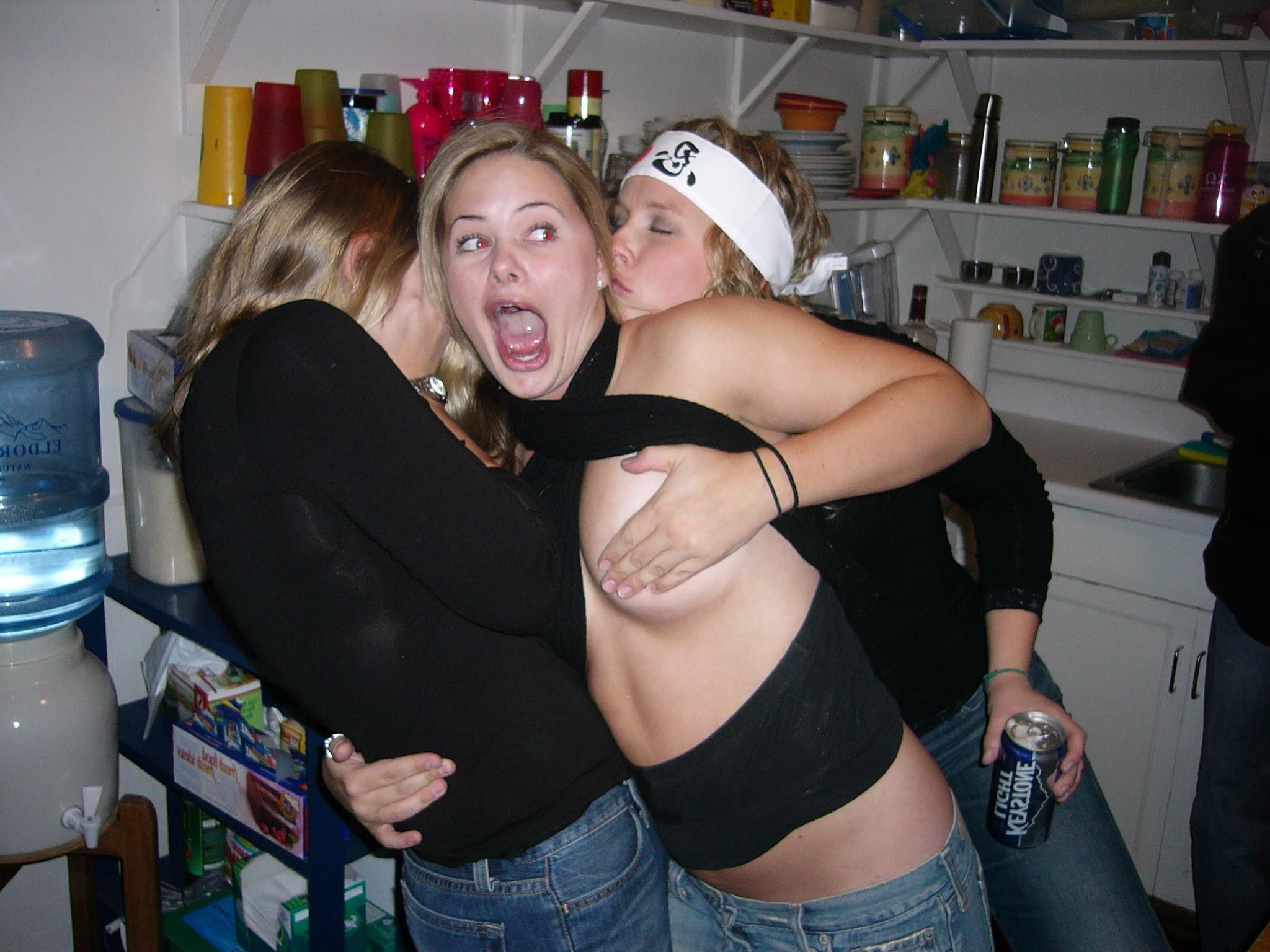 16P Drunk Teens Let Frat Boys Fuck Them With Empty Beer Bottles