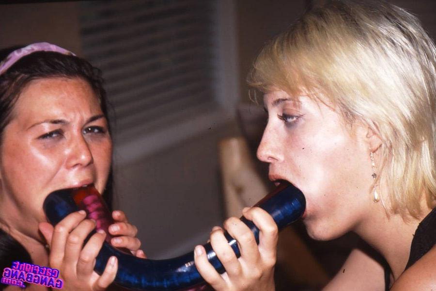 17P Two babe lesbians fucking and playing with big dildos