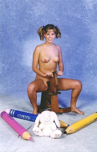 20P Dildo rammed hairy teen pussy