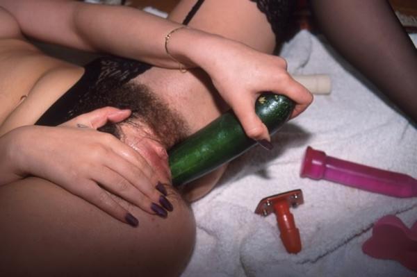 20P Hot babe with a dildo