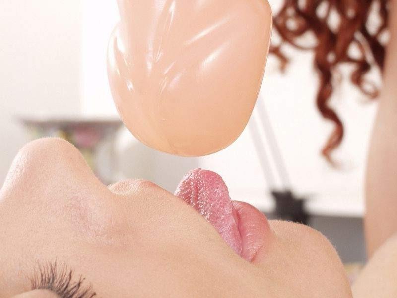 15P Lesbian pussy lickers with a big sex toy