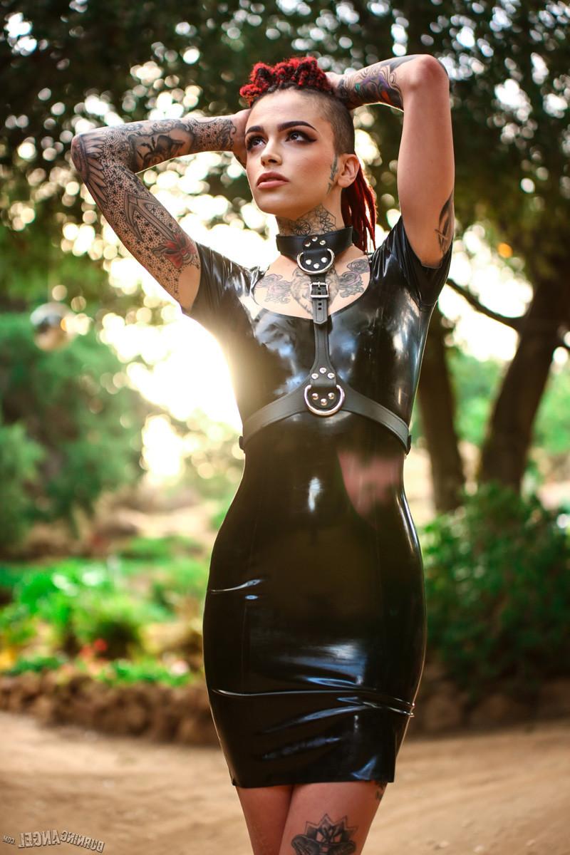 15P Leigh Raven peels off her skintight shiny latex dress