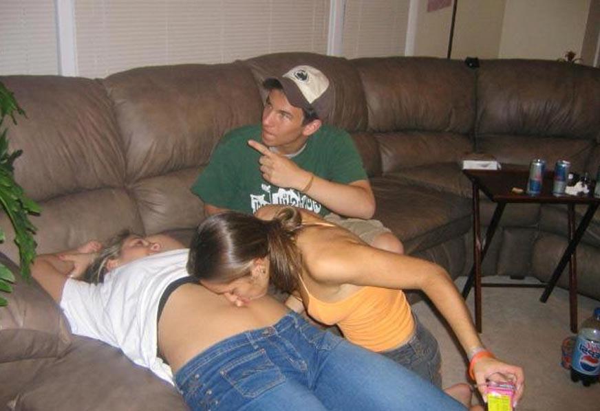 15P Really drunk amateur girlfriends going wild