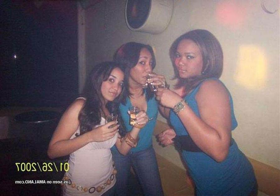 15P Really drunk amateur girlfriends going wild