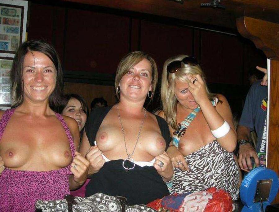 14P Really drunk amateur girlfriends going wild
