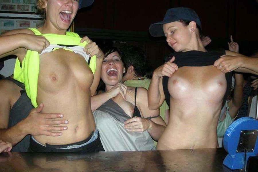 14P Really drunk amateur girlfriends going wild