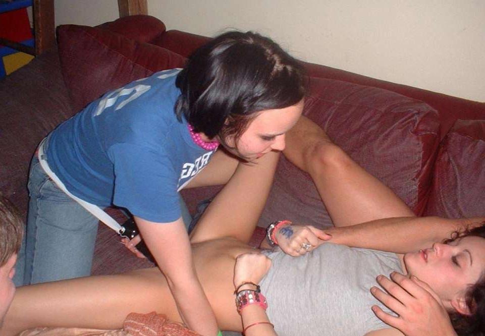 13P Really drunk amateur girlfriends going wild