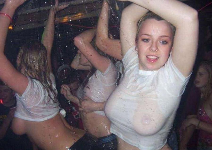 15P Really drunk amateur girlfriends going wild