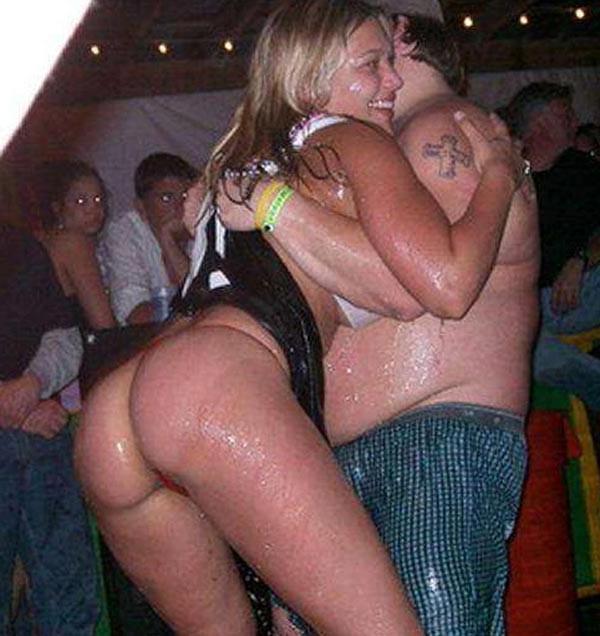 15P Really drunk amateur girlfriends going wild
