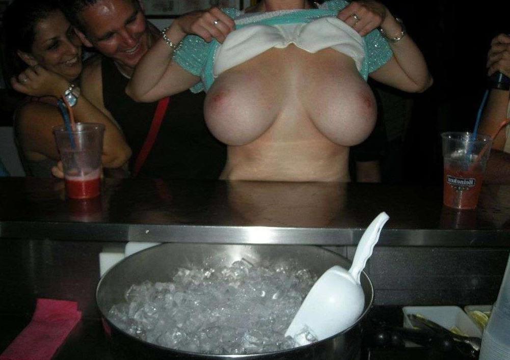 15P Really drunk amateur girls flashing tits