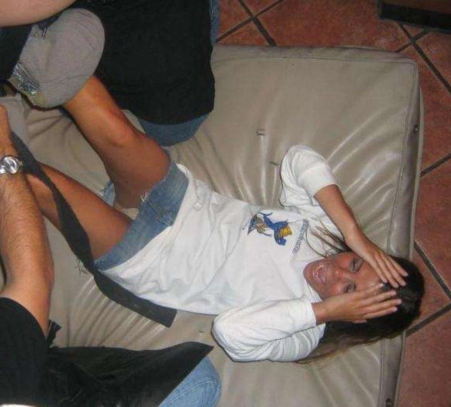 15P Really drunk amateur girlfriends exposed