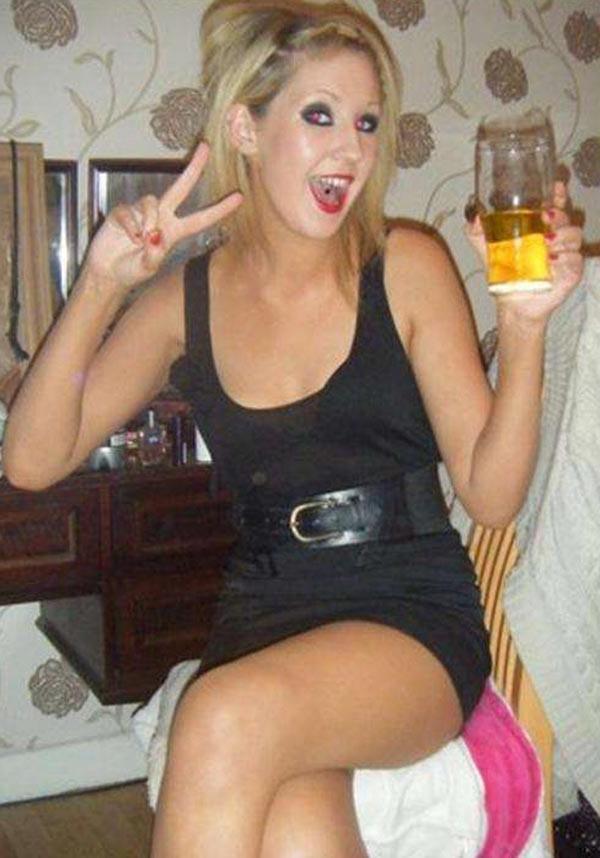 15P Real drunk amateur girlfriends going wild