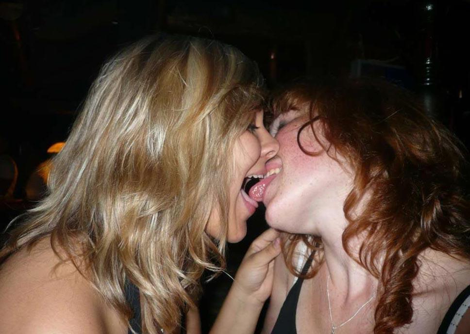 15P Real drunk amateur girlfriends going wild
