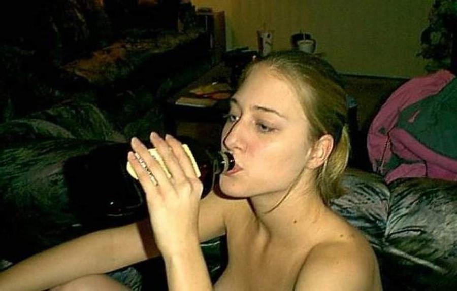 15P Real drunk amateur girlfriends going wild