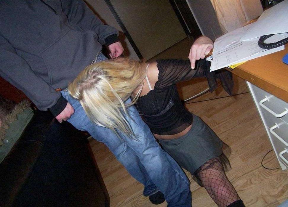 15P Real drunk amateur girls going wild