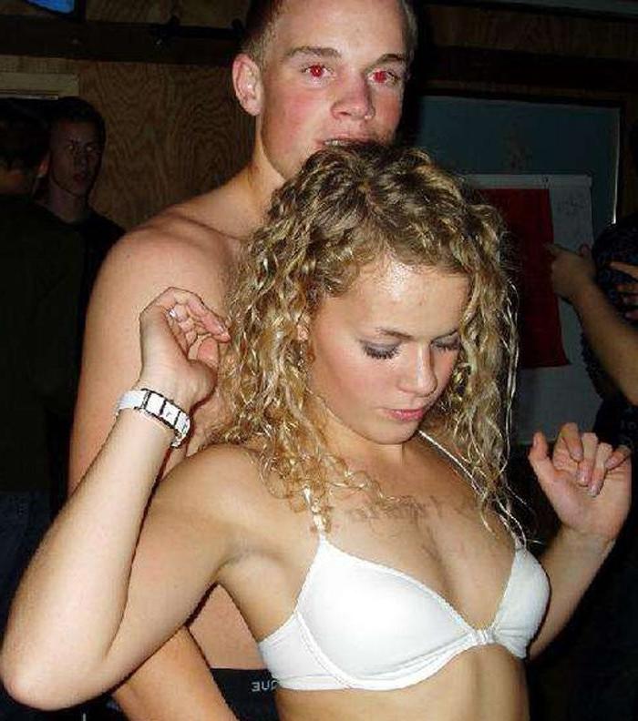 15P Hot Drunk College Girls Exposing Tender Pink Flesh