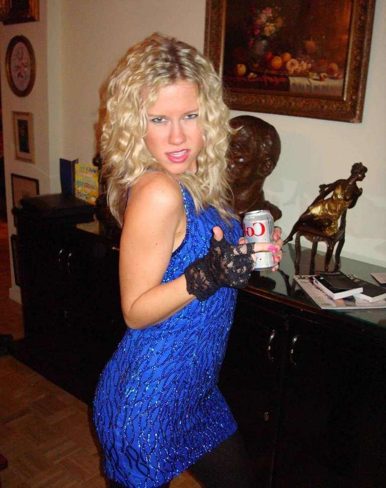 15P Real Drunk Sorority Girls Fucking Wild And Wasted