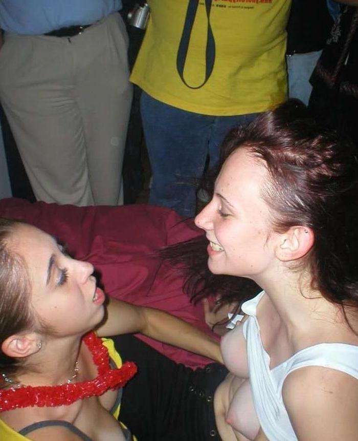 15P Real drunk amateur girlfriends going wild
