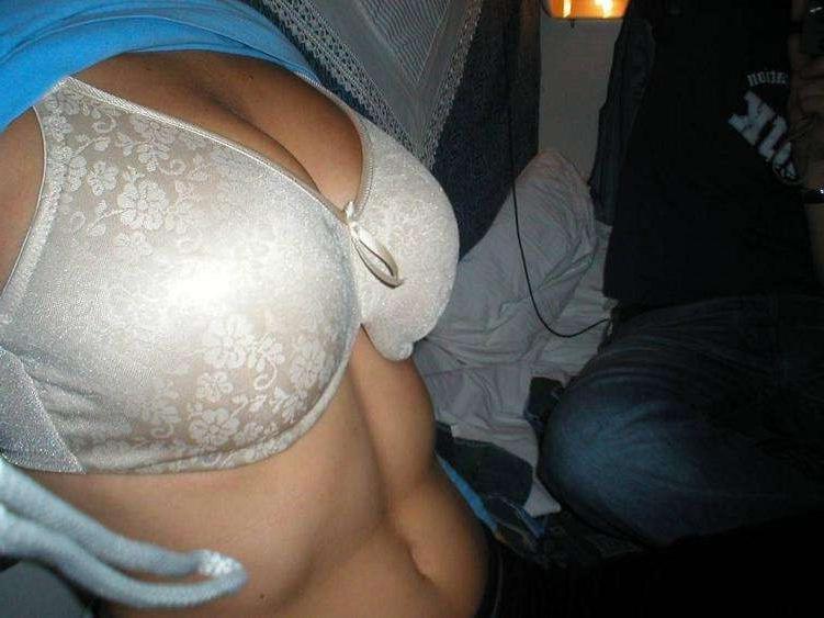 15P Drunk Mardigras Spring Break College Girls Flashing Fleshy Pink Boobs