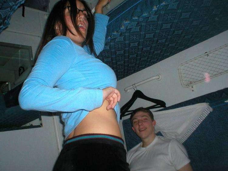 15P Drunk Mardigras Spring Break College Girls Flashing Fleshy Pink Boobs