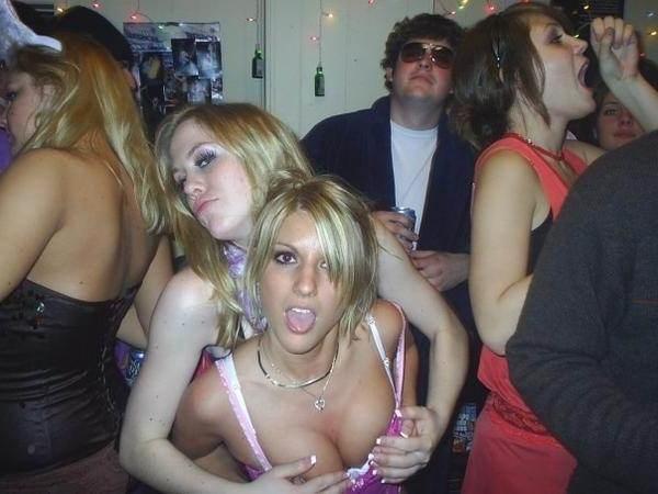 15P Hot Drunk College Chicks Flashing Perky Tits