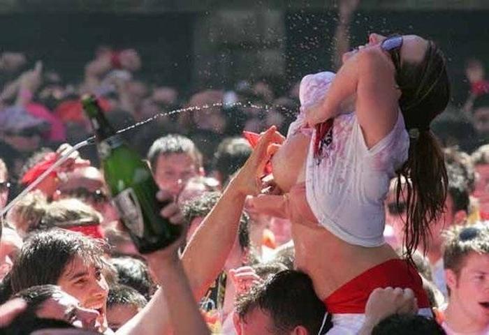 15P Real Sorority Chicks Fucking Wasted And Drunk