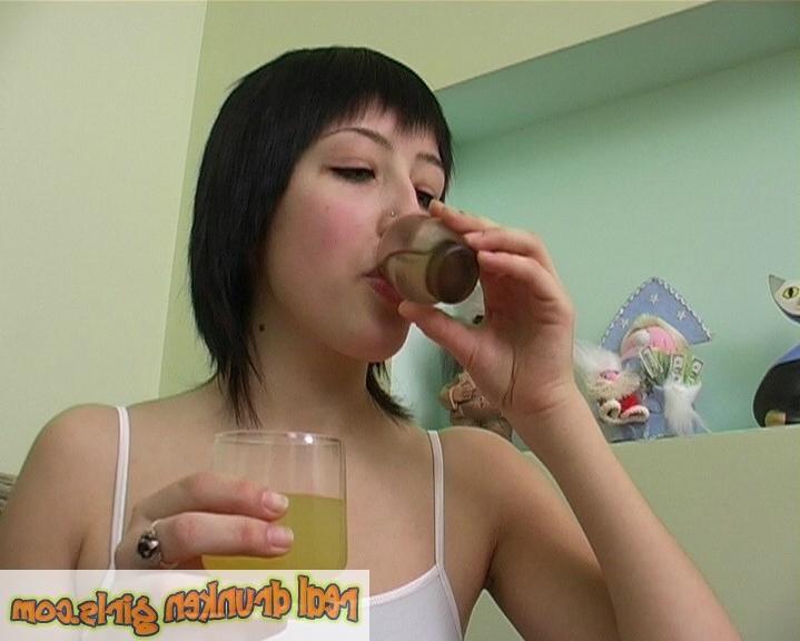 20P Real cute drunken girl just loves to suck dick