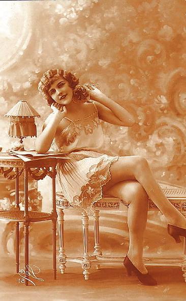 25P Old French postcards 12